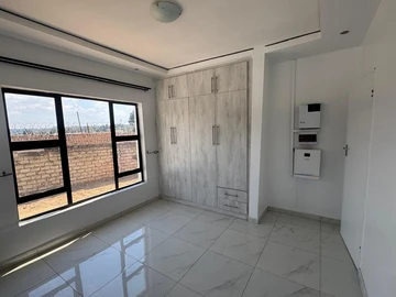 2 Bedroom Garden Flat