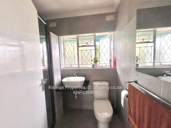 2 Bedroomed Garden Flat To Rent!