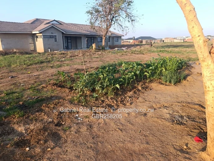  Developed residential Stand in Sandton Park, near the Cybercity on 1250sqm, Harare West