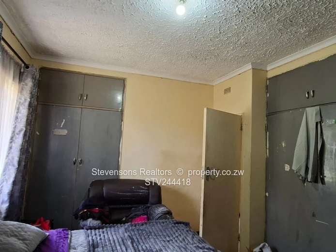 Starter/Retirement Home