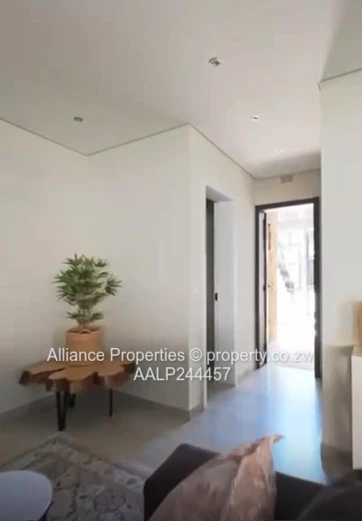 Greendale Coronation – Modern 4-Bedroom Home with Solar Backup & 24hr Security (USD $2,000)