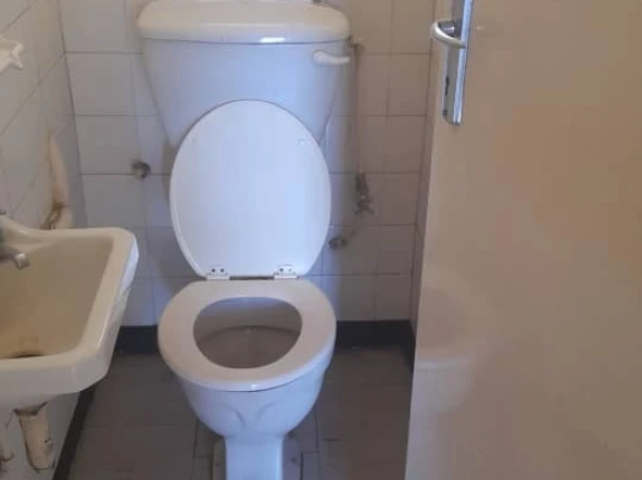 2 Bedroom Flat & Apartment