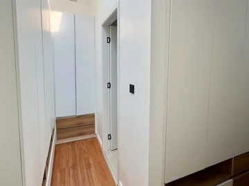 4 Bedroom Flat & Apartment