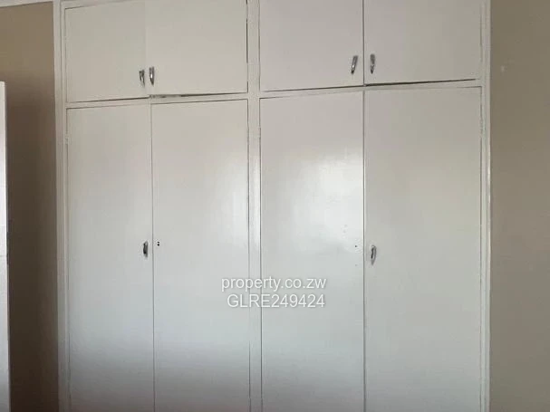 2-Bed, 2-Bath Garden Flat Greencroft Harare — Borehole
