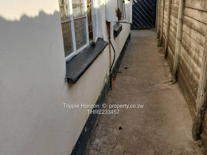 Mufakose house for sale