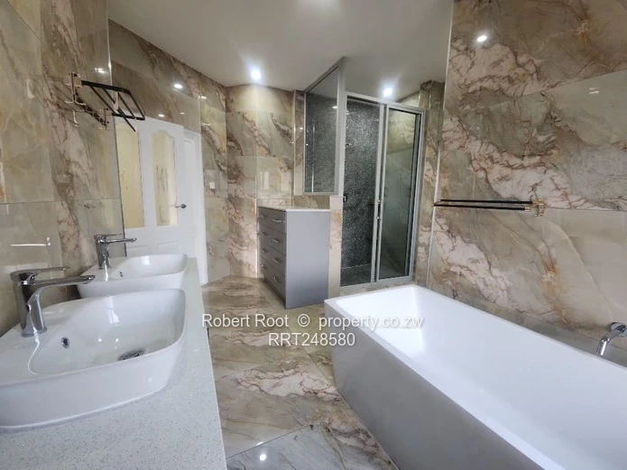 Luxury Home To Rent – Helensvale