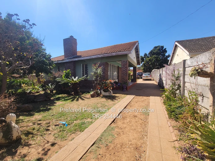 Marimba Park: 4-Bed Walled Home with Verandah (Sole Mandate)