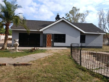 3 Bed Modern Home In Avonlea! 