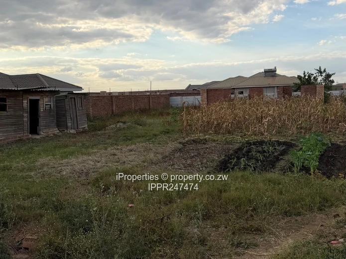 1050 sqm Stand with Incomplete Cottage for Sale in Prime Diamond Park, Sandton!