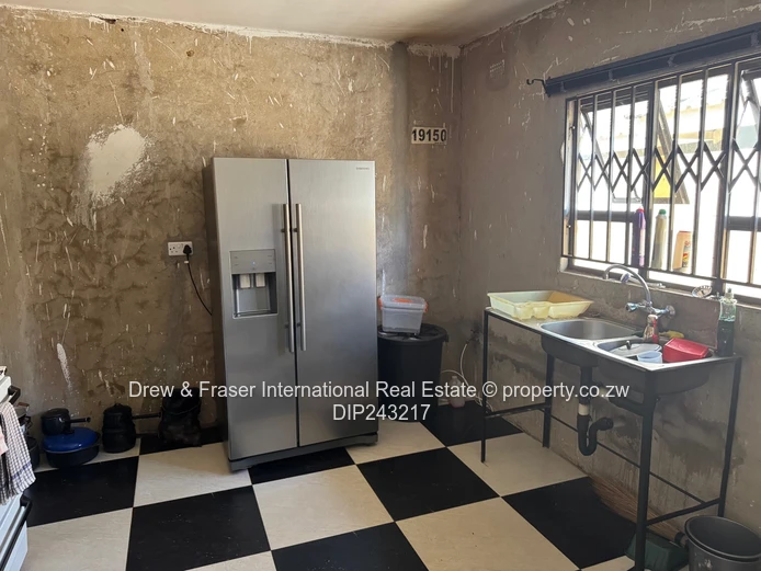 Budiriro Cabs 5 beds house for sale $65k