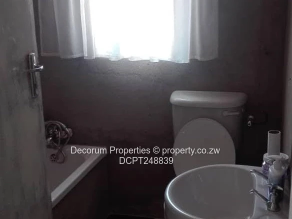 ?? **Chitungwiza Unit B – Family Home For Sale | 
