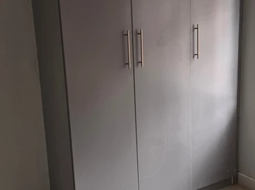 2 Bedroom Flat & Apartment