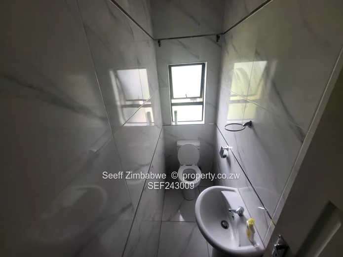 Mandara 5-Bed on 4869m² — Granite Island Kitchen & Borehole