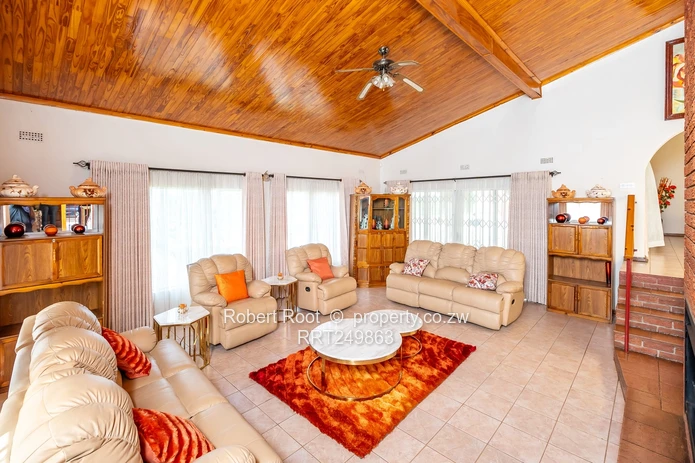 Stunning 5 bed fully furnished house in Glenlorne