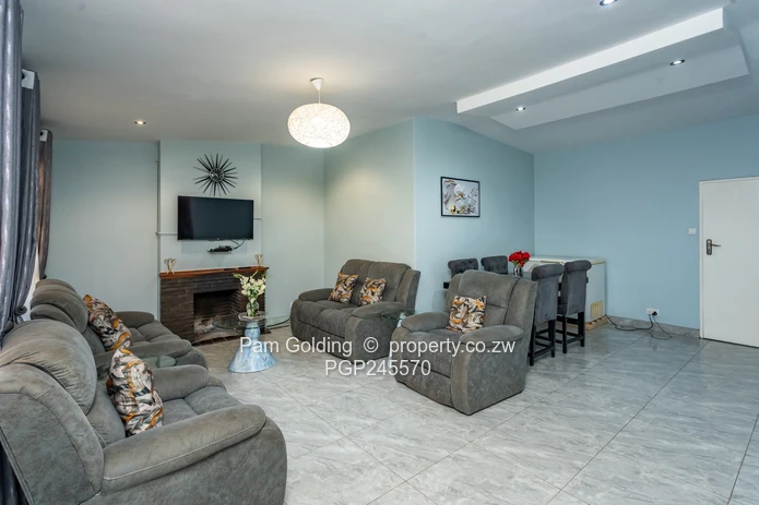 3 Bedroomed House for Sale in Sunridge