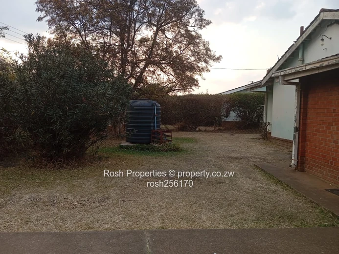 Marlborough 1-Bed Garden Flat — Verandah, Water Tank & Solar