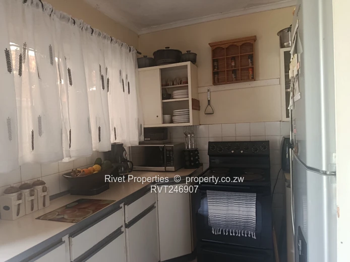 Glen Lorne Property For Sale Access To Enterprise Road