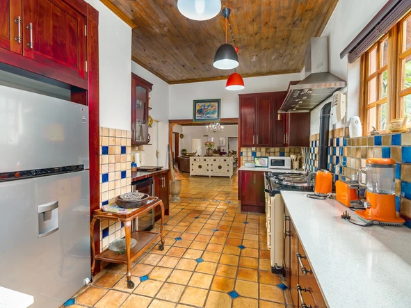 Farm & Agricultural Land