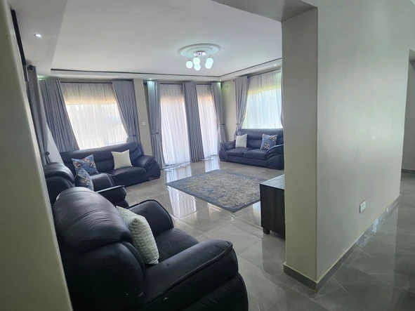 6 Bedroom House