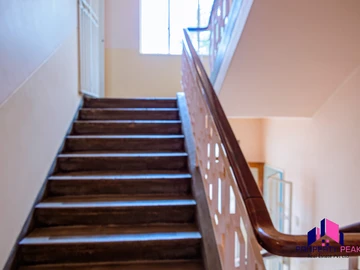 24 Bedroom Flat & Apartment