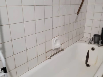 2 Bedroom Flat & Apartment