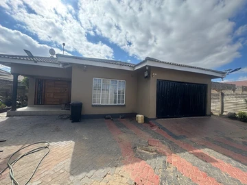 5 Bedroom House