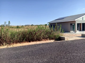 Stands & Residential Land