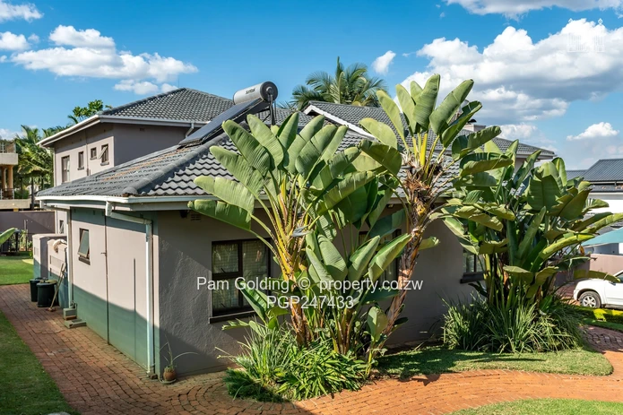 4 Bedroom House for Sale in Borrowdale Brooke (Sole Mandate)
