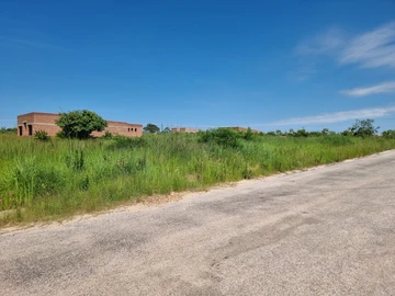 Commercial & Industrial Land