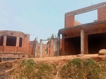 6 Bedroom House
