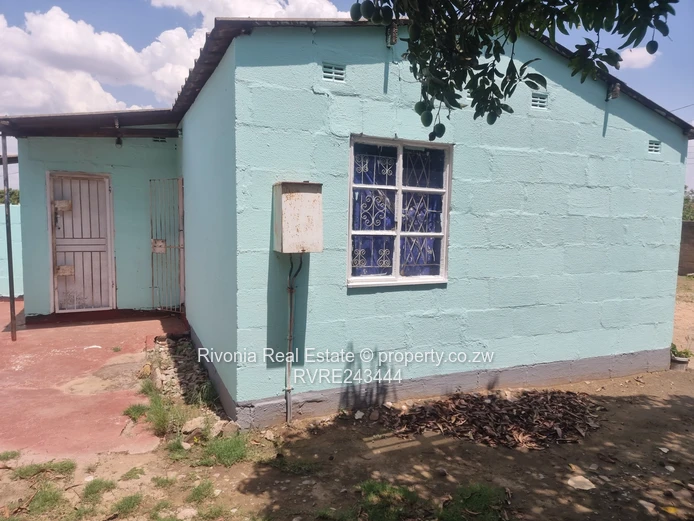  2-Bed Glen Norah Home — Walled & ZESA