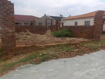 3 Bedroom Flat & Apartment