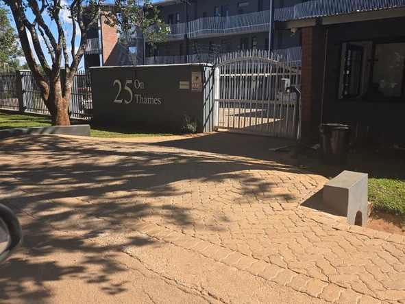 2 Bedroom Garden Flat