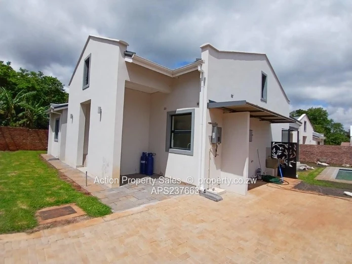 Lovely 3 Bed Family Cluster! 