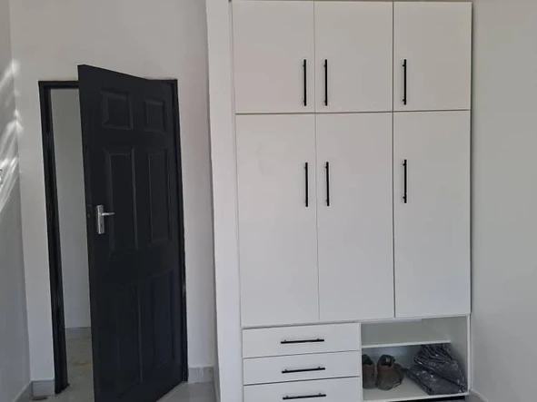 4 Bedroom Garden Flat