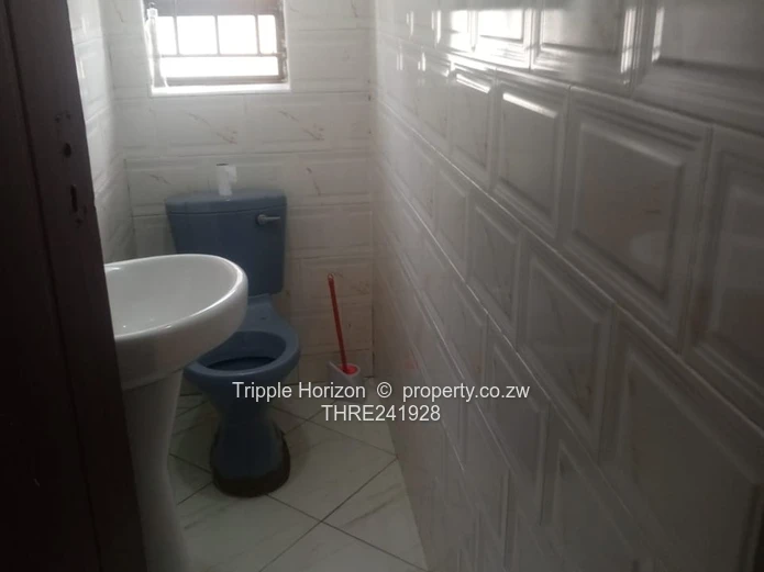 3-Bed Family Home in Rydale Ridge — Verandah & Fireplace