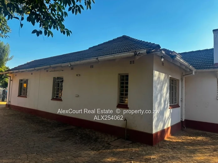 Smart Investment, Premium Location!!  (Sole Mandate)