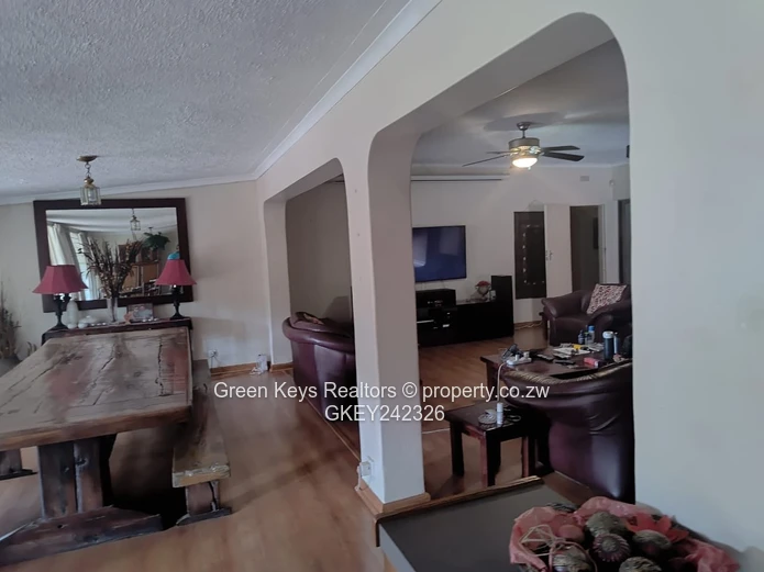 Spacious 6-Bed Mandara Home, Harare East — Mezzanine & AC