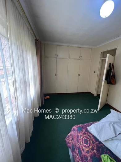 Avonlea 3-Bed Duplex Apartment - Borehole & Garden