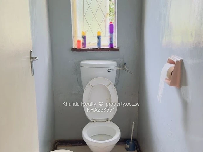 Marlborough Property With 3 Dwellings For Sale ?? Off Marlborough Drive. 