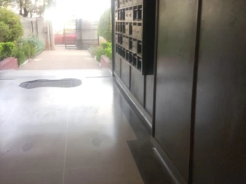 2 Bedroom Flat & Apartment