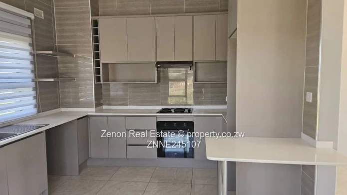 Modern 3-Bed House, With a Borehole, Strathaven For Rent