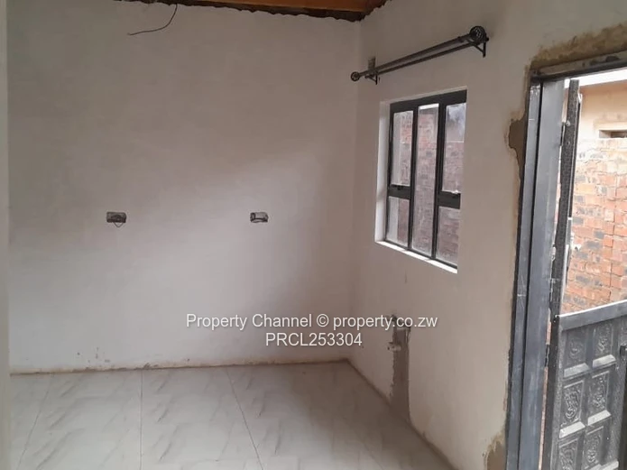 4-Bedroomed House in Glaudina — Walled & Tiled