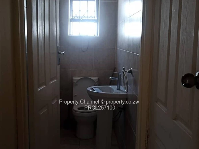 3 Bed standalone cluster in Glen Lorne - Title Deeds  