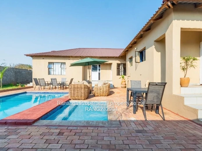 SANDTOWN _  Johanesburg SA  BEVERLY HILLS HOMES