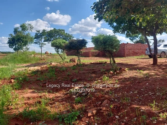 Prime Investment Opportunity In Crowhill,Incomplete 4-Bedroom House For Sale