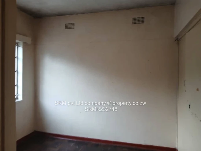 A 2 bedroomed flat to let in Mabelreign 