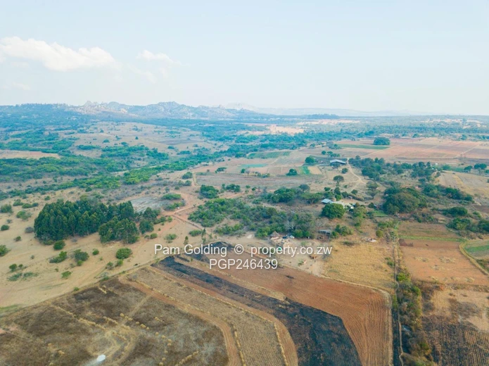 Stands In Nyanga At Nyamazi River For Sale