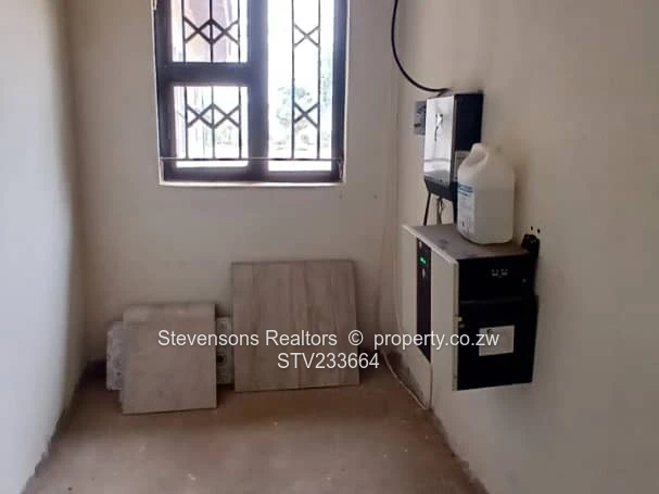 Galloway Park 6 Bedroom House, Norton