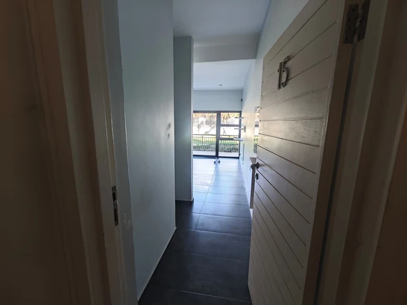 Flat & Apartment